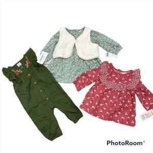 New With Tags Girls Carter Brand Infant Lot Includes‎ 4 Pieces Total Size 3 Mos